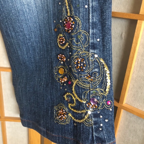 Embroidered rhinestone denim jeans 5 - Picture 3 of 7